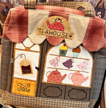 Tas Tea House van Petit Patch Atelier