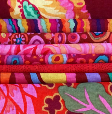 Pakketje F8 (25x55 cm)  Kaffe Fassett rood/roze